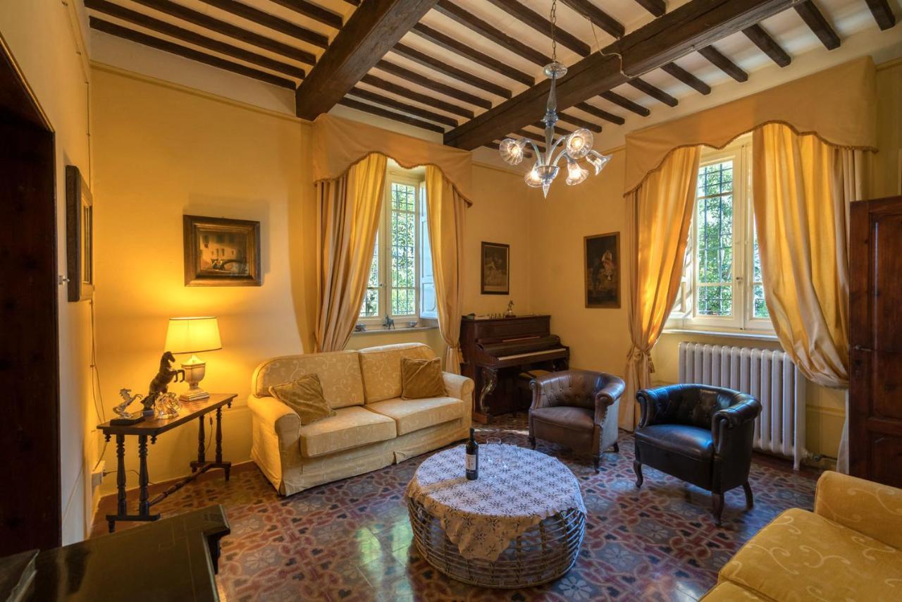 Villa Ines Charme Near Lucca Altopascio Bagian luar foto