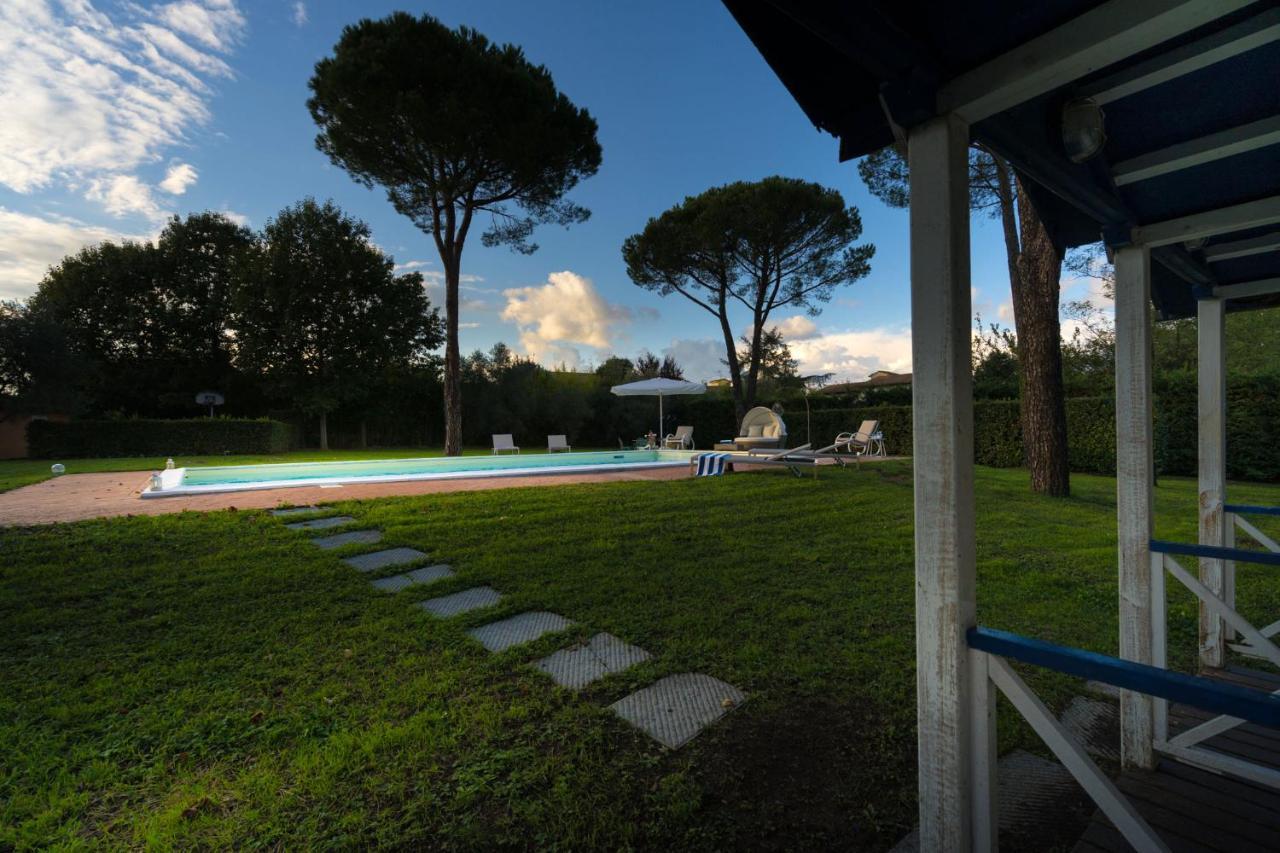 Villa Ines Charme Near Lucca Altopascio Bagian luar foto