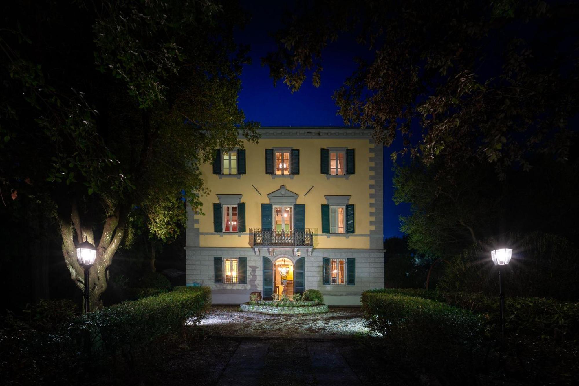 Villa Ines Charme Near Lucca Altopascio Bagian luar foto